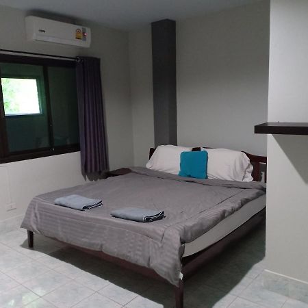 Nit Guest House Kata pláž Exteriér fotografie